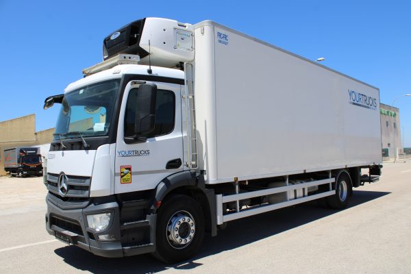 Mercedes-Benz Antos 6640