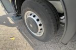Renault Master KLUBB 11m / 2 Personas -200kg LK94